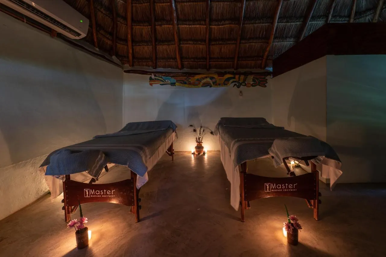HIP HOTEL By Ana y José Tulum