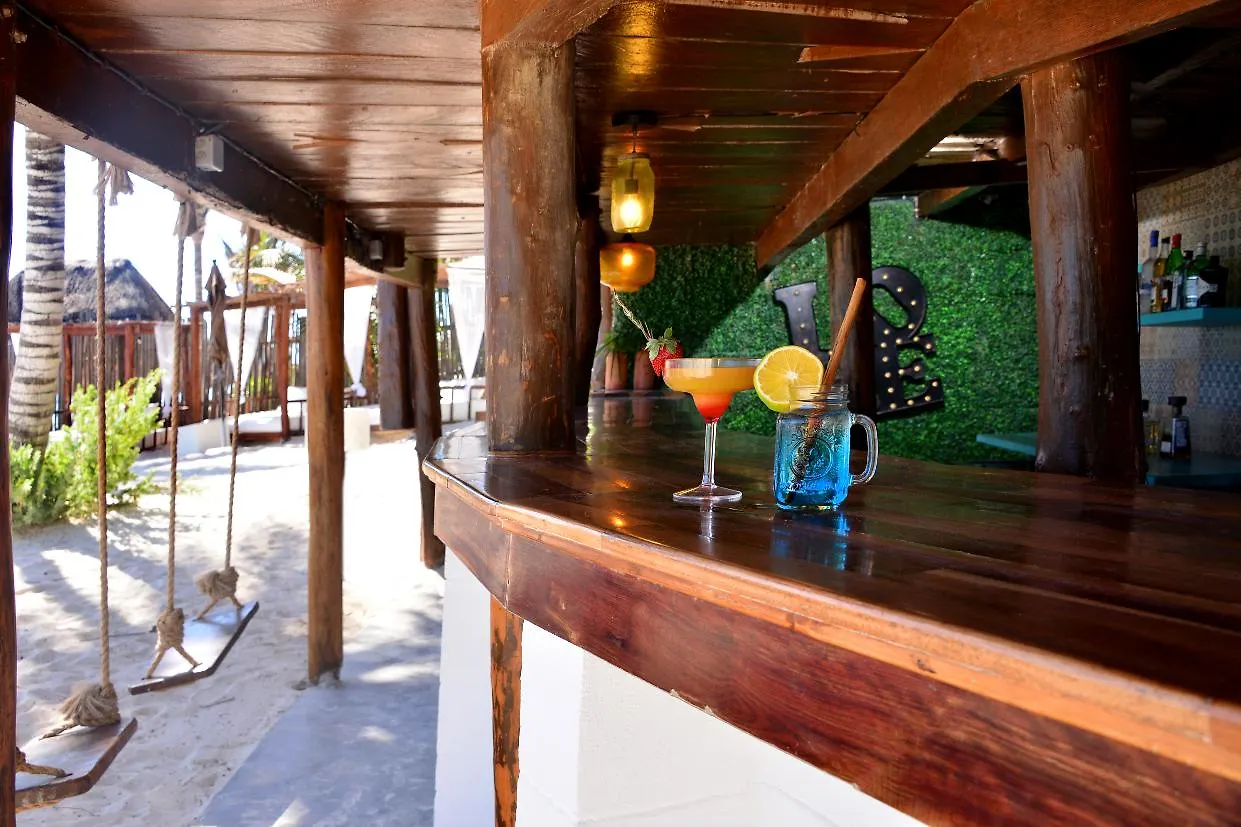 HIP HOTEL By Ana y José Tulum