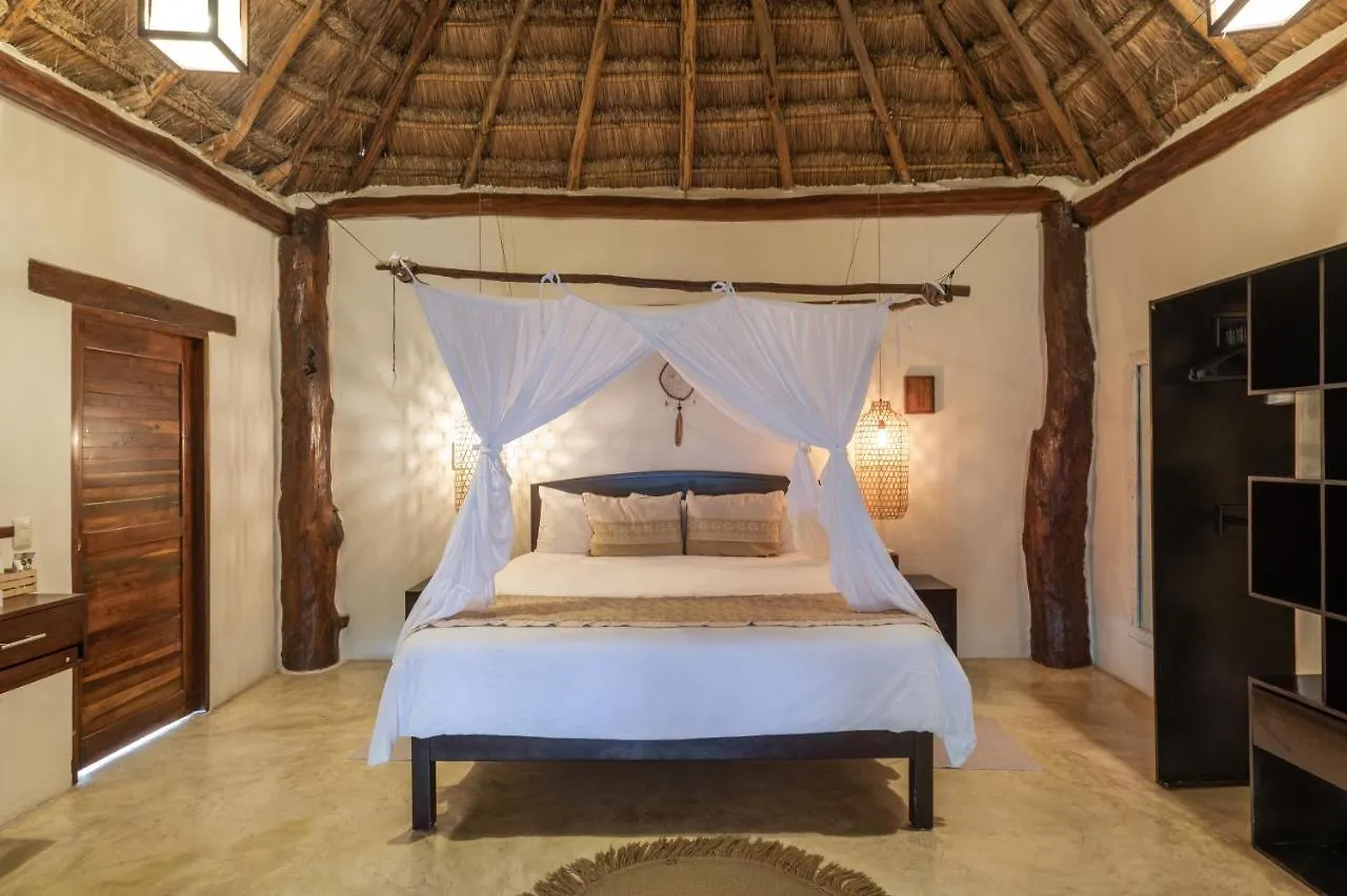 HIP HOTEL By Ana y José Tulum México