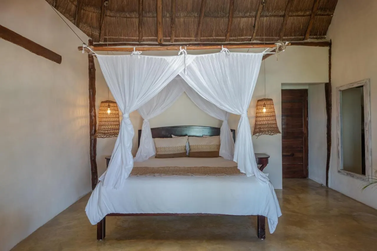 HIP HOTEL By Ana y José Tulum