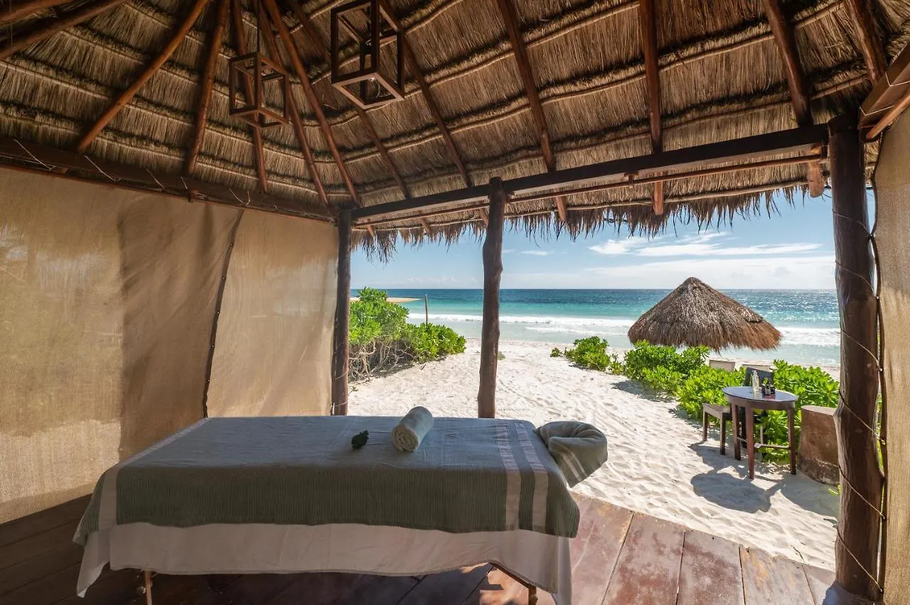 HIP HOTEL By Ana y José Tulum