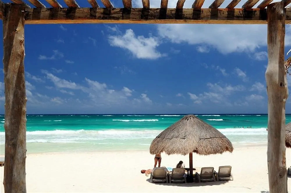 HIP HOTEL By Ana y José Tulum